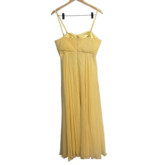 Elegant Long Satin and Chiffon Dress - Picture 2 of 5